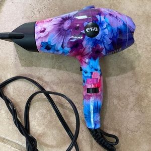 Eva blow dryer
